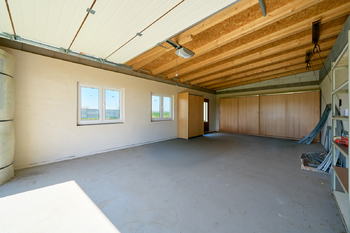 Prodej pozemku 961 m², Libišany