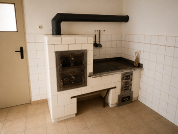 Kamna v kuchyni - Prodej domu 200 m², Velhartice