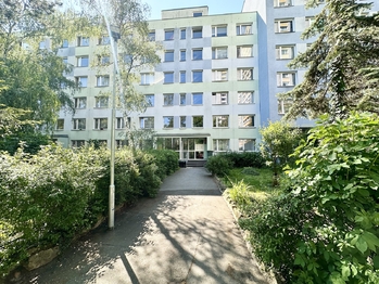 Prodej bytu 3+1 v osobním vlastnictví 80 m², Praha 4 - Háje