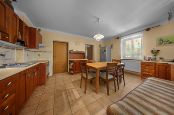 Prodej chaty / chalupy 300 m², Uhelná