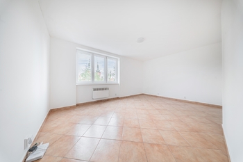 Prodej bytu 3+1 v osobním vlastnictví 87 m², Zlonice