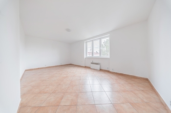 Prodej bytu 3+1 v osobním vlastnictví 87 m², Zlonice