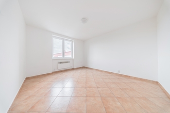 Prodej bytu 3+1 v osobním vlastnictví 87 m², Zlonice