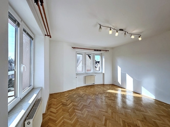 Pokoj 2 - 2.NP - Prodej domu 386 m², České Budějovice