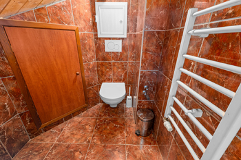 Prodej domu 258 m², Husinec