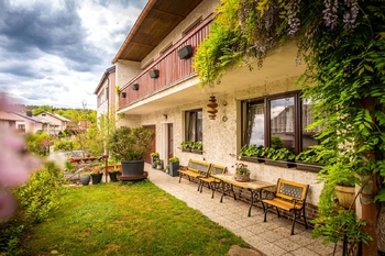 Prodej domu 258 m², Husinec