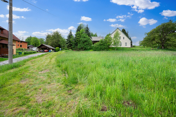Příjezd k pozemkům - Prodej pozemku 788 m², Lánov