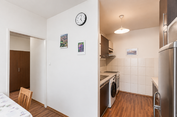 Prodej bytu 2+kk v osobním vlastnictví 42 m², Praha 4 - Chodov