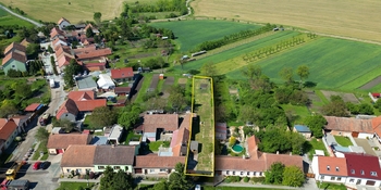 Pronájem pozemku 992 m², Nesvačilka