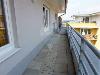 2. terasa - Pronájem bytu 3+kk v osobním vlastnictví 90 m², Praha 9 - Čakovice