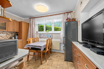 Prodej domu 306 m², Husinec