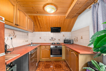 Prodej domu 306 m², Husinec