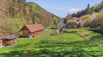 Prodej zemědělského objektu 563 m², Mukařov