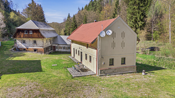 Prodej zemědělského objektu 563 m², Mukařov