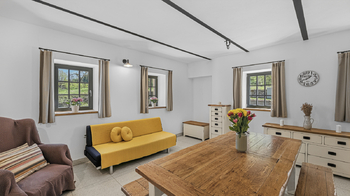 Prodej zemědělského objektu 563 m², Mukařov