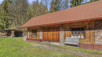 Prodej zemědělského objektu 563 m², Mukařov