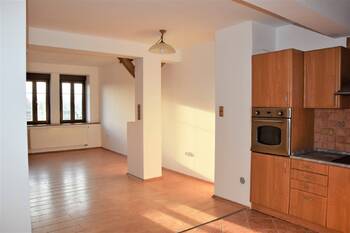 Obývací pokoj s kk - Pronájem bytu 3+kk v osobním vlastnictví 98 m², Klatovy 