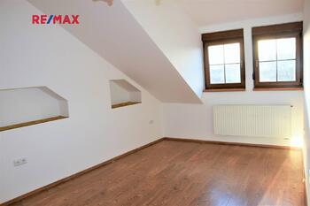 Ložnice č. 1 - Pronájem bytu 3+kk v osobním vlastnictví 98 m², Klatovy