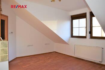 Ložnice č. 2 - Pronájem bytu 3+kk v osobním vlastnictví 98 m², Klatovy