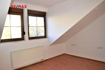 Ložnice č. 2 - Pronájem bytu 3+kk v osobním vlastnictví 98 m², Klatovy