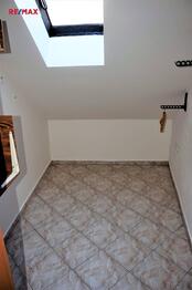 Šatna č. 2 - Pronájem bytu 3+kk v osobním vlastnictví 98 m², Klatovy