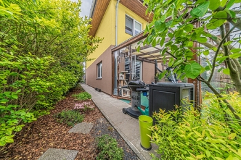 Prodej bytu 3+kk v osobním vlastnictví 81 m², Bašť