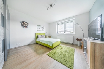 Prodej bytu 3+kk v osobním vlastnictví 81 m², Bašť