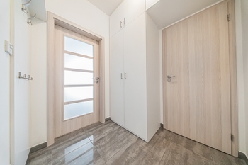 Prodej bytu 3+kk v osobním vlastnictví 81 m², Bašť