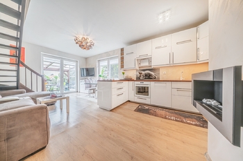 Prodej bytu 3+kk v osobním vlastnictví 81 m², Bašť