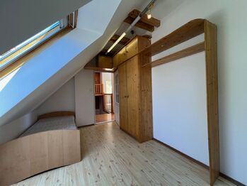 Pronájem domu 175 m², Hlásná Třebaň