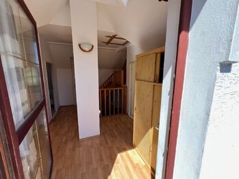 Pronájem domu 175 m², Hlásná Třebaň