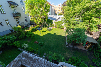 Výhled z terasy - Prodej bytu 3+1 v osobním vlastnictví 127 m², České Budějovice