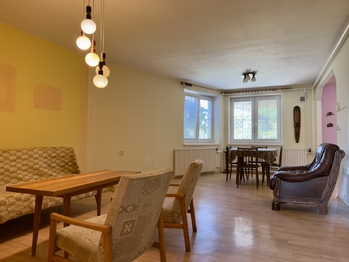 Prodej domu 228 m², Cvrčovice