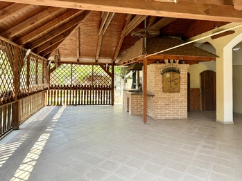 Prodej domu 228 m², Cvrčovice