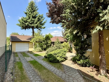Prodej domu 228 m², Cvrčovice