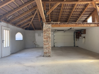 Prodej domu 228 m², Cvrčovice