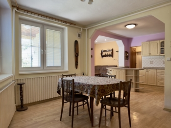 Prodej domu 228 m², Cvrčovice
