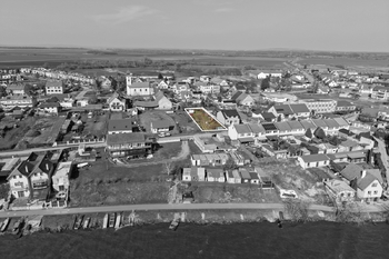 snímek s vyznačením pozemku - Prodej pozemku 814 m², Pasohlávky