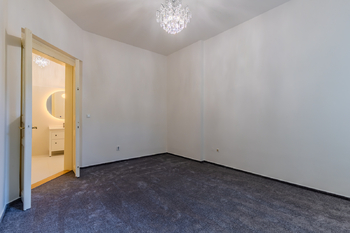 Pronájem bytu 3+1 v osobním vlastnictví 106 m², Praha 2 - Vinohrady