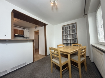 Jídelna - Prodej bytu 3+1 v osobním vlastnictví 59 m², Staňkovice
