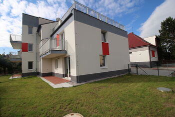 dům z venku - Pronájem bytu 2+kk v osobním vlastnictví 58 m², Plzeň