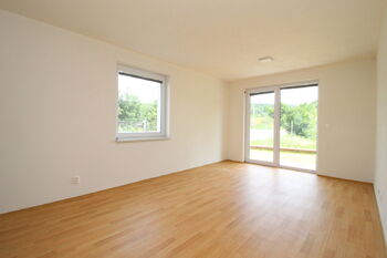obývací pokoj - Pronájem bytu 2+kk v osobním vlastnictví 58 m², Plzeň