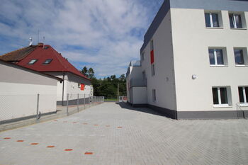 parkovací stání - Pronájem bytu 2+kk v osobním vlastnictví 58 m², Plzeň