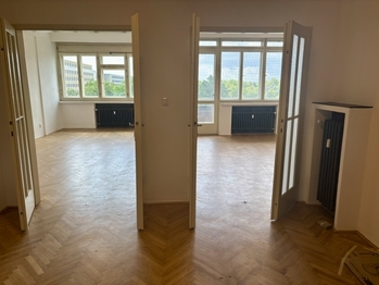 samostatné místnosti - Pronájem bytu 2+1 v osobním vlastnictví 89 m², Praha 7 - Bubeneč
