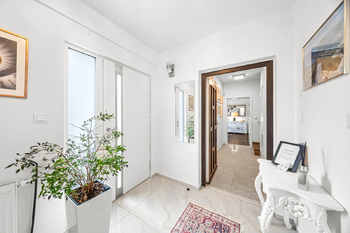 Prodej domu 205 m², Jesenice