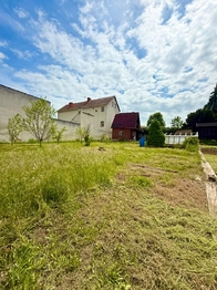 Prodej pozemku 457 m², Hostomice