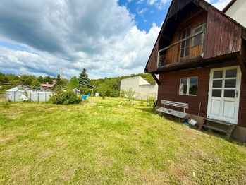 Prodej pozemku 457 m², Hostomice