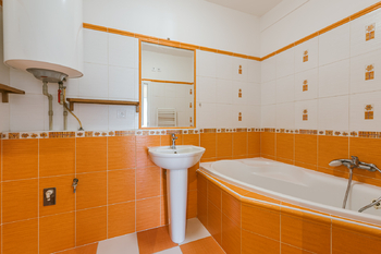 Pronájem bytu 3+kk v osobním vlastnictví 65 m², Holubice