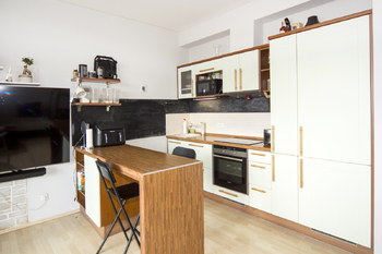 kuchyňský kout - Prodej bytu 2+kk v osobním vlastnictví 50 m², Praha 9 - Libeň