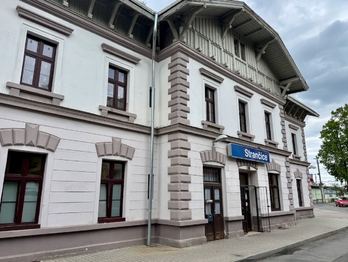 Komplet občanská vybavenost - Pronájem bytu 2+kk v osobním vlastnictví 60 m², Strančice